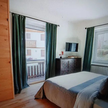 Ampezzo Chalet *
