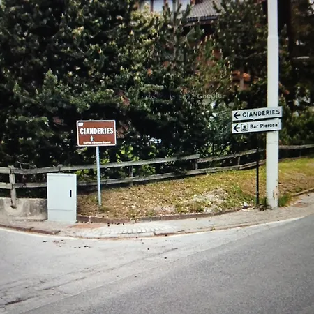 Ampezzo Chalet Lägenhet